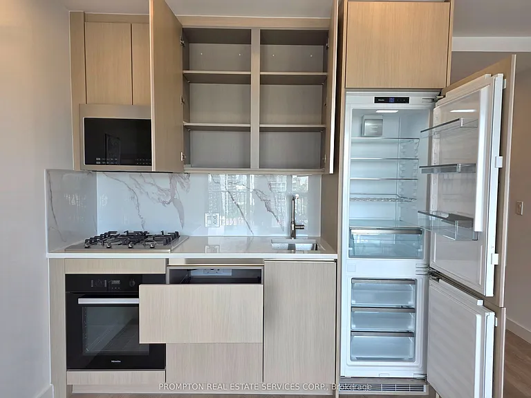 75 Billes Hts #910 — Photo 16
