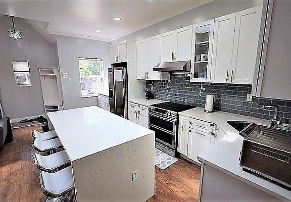 5th image of 4831 41st St