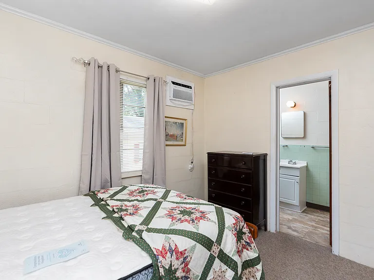 130 N Jefferson St — Photo 10
