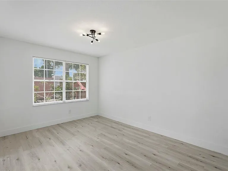 14510 Alejo Ct — Photo 9