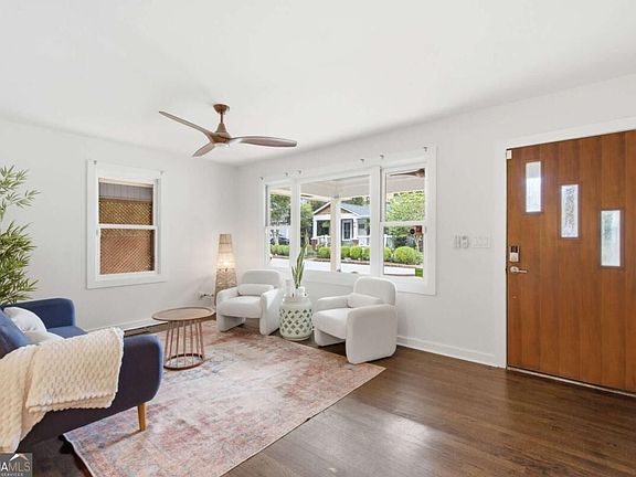 4th image of 2744 Craigie Ave
