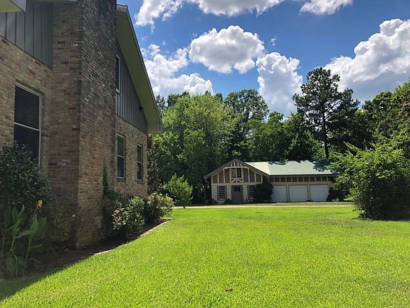 3rd image of 3414 Curtis Ln
