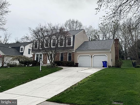 2nd image of 3934 White Rose Way