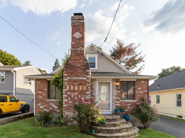 42 Hallock Street, Waterbury, CT 06706