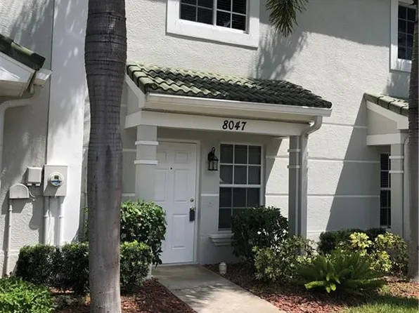 8047 Pacific Beach Dr, Fort Myers, FL 33966