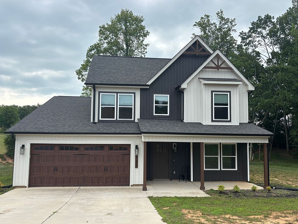 1st image of 137 Woodstone Ln