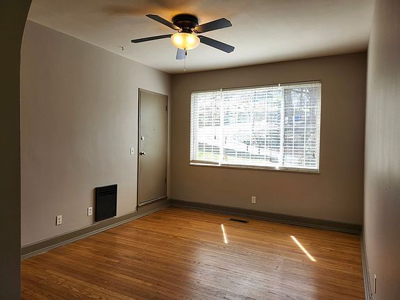 4th image of 1205 W 50th St APT 1