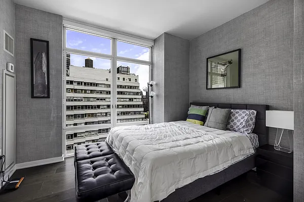 Sold by SERHANT. | media 26