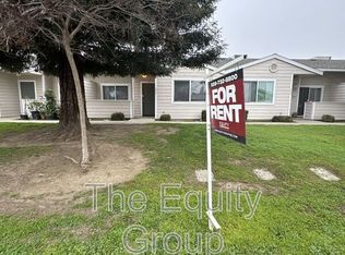 403 N Park St, Visalia, CA 93291
