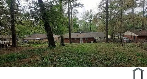 3 bed, $1,295 — Photo 4