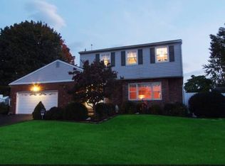 618 Hood Blvd, Fairless Hills, PA 19030