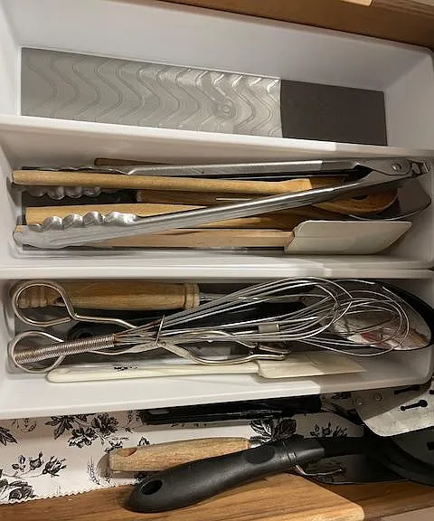Includes many utensils.