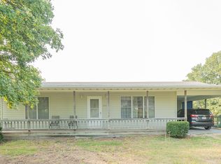 1217 Farm Road 1060, Monett, MO 65708