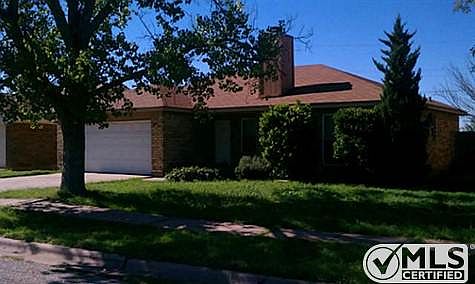 2nd image of 934 Presidio Dr