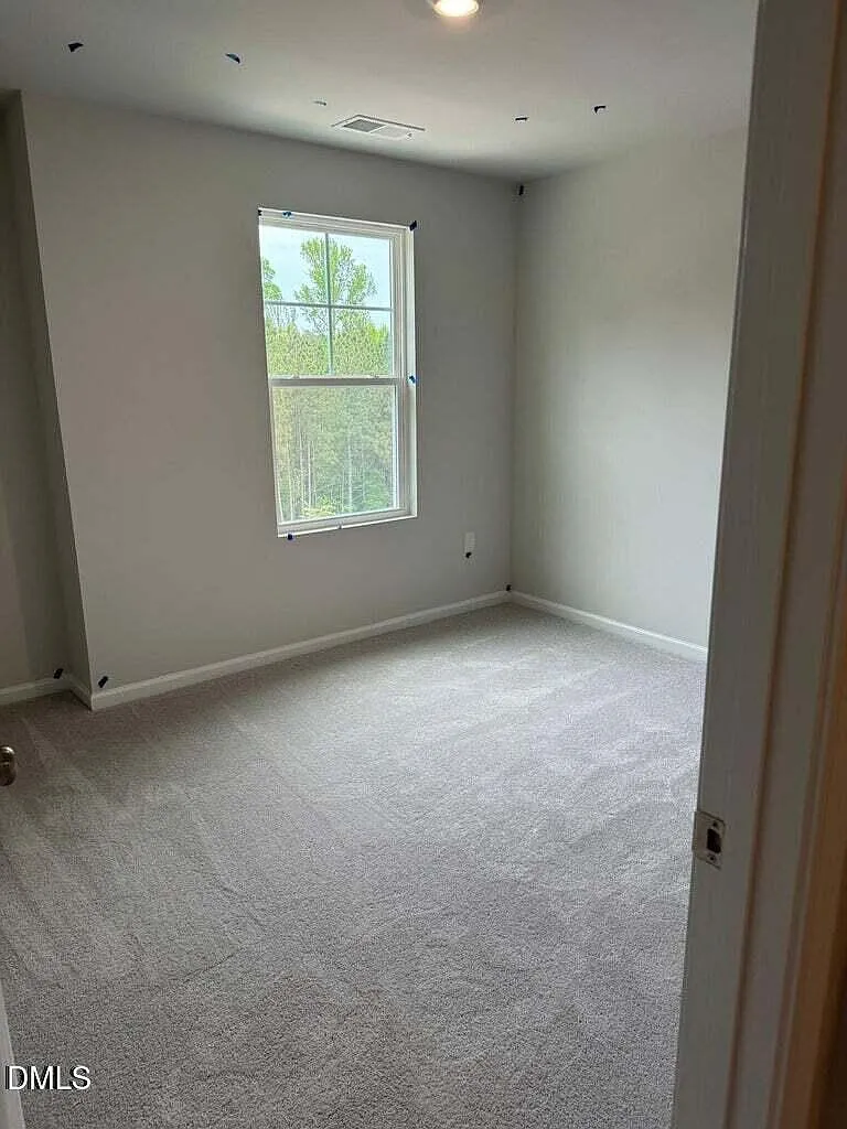 4 bed, 3.5 bath, $2,250 — Photo 4