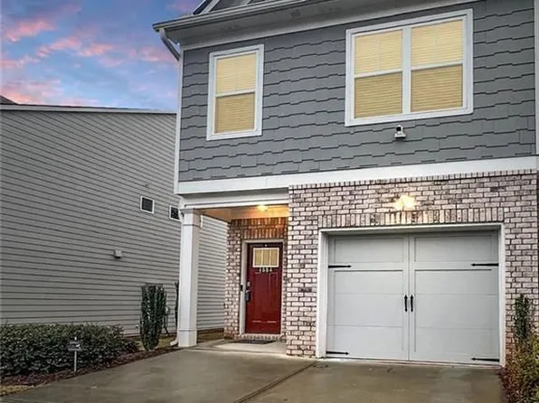 1884 Plainsboro Dr, Lithonia, GA 30058