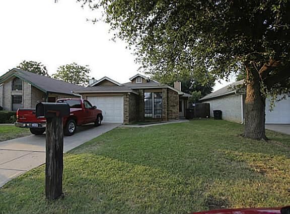 5th image of 1820 Woodhall Way