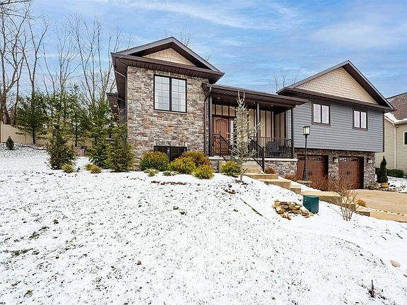 2nd image of 106 Elyse Ln