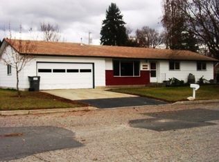 911 S Summit St, Colville, WA 99114