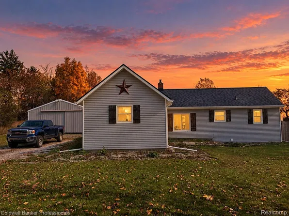 1267 S Cummings Rd, Davison, MI 48423