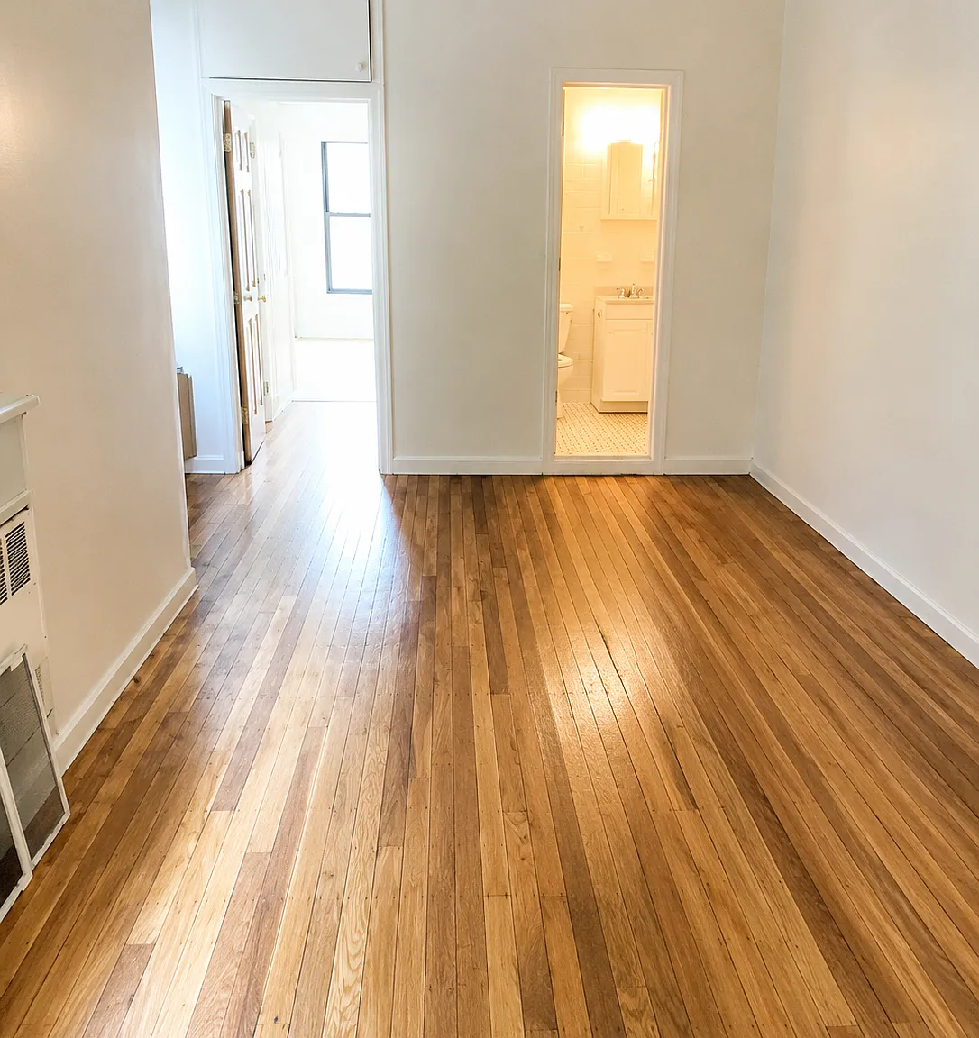 255 Sixth Avenue — Photo 2
