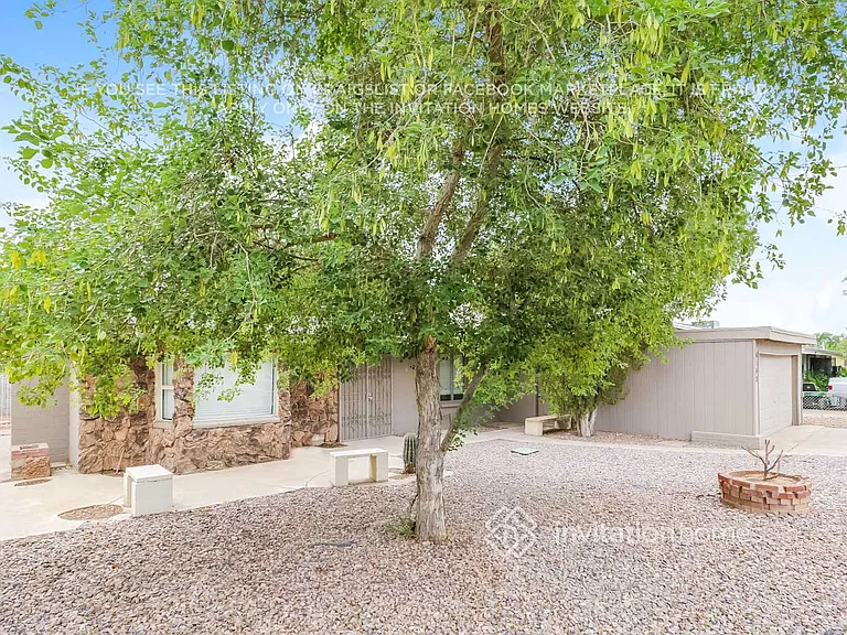 4143 N 74th Dr — Photo 2