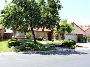 545 Blue Oak Ave, Porterville, CA 93257