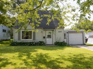 3647 S 46th St, Greenfield, WI 53220