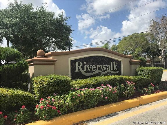 2nd image of 127 Riverwalk Cir Unit 127