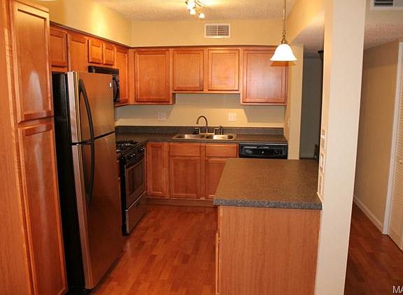 5th image of 1445 Willow Brook Cv APT 6