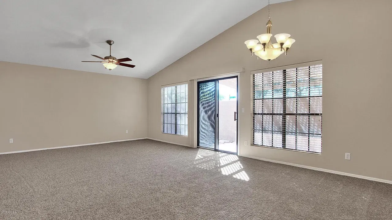 2 bed, 1180 sqft, $1,850 — Photo 2