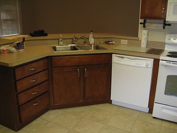 4th image of 1093 Hollow Ln