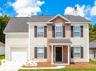 2200 Pimpernel Rd, Charlotte, NC 28213