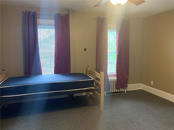 5th image of 164 N Park Pl
