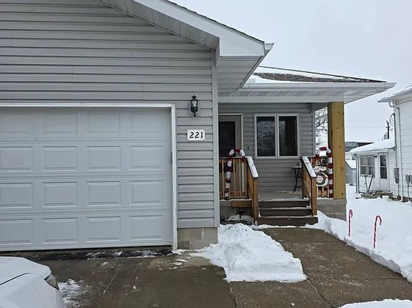 221 3rd Ave SE, Le Mars, IA 51031