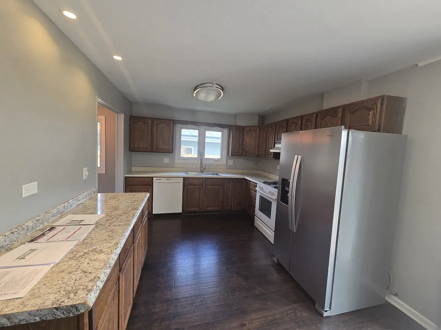 3 bed, 2.5 bath, 1200 sqft, $2,850 — Photo 4
