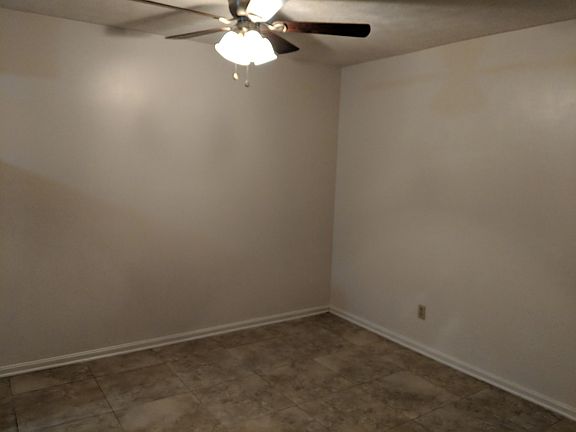 3rd image of 904 22nd St #931