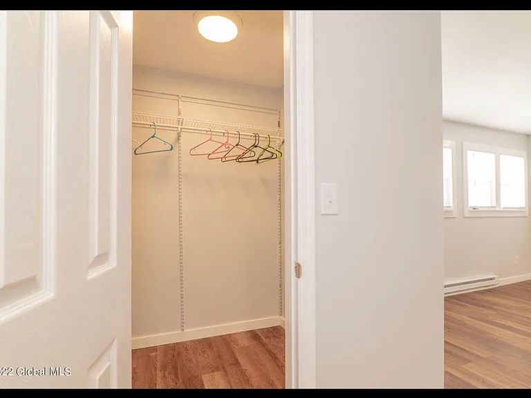 4 Clubhouse Dr #4 — Photo 8