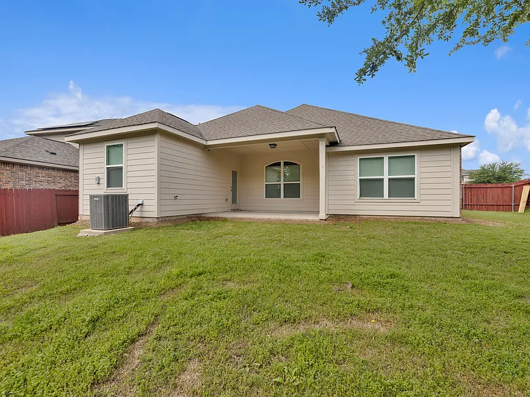 1805 Mesquite Ln — Photo 36