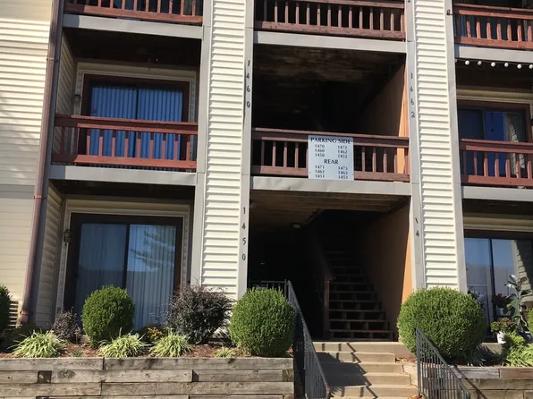 1460 Summergate Pkwy, Saint Charles, MO 63303