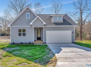63 Martin Dr, Grant, AL 35747