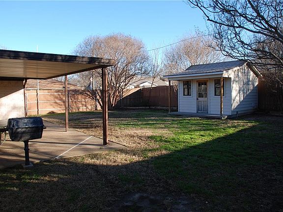 4th image of 7560 Field Stone Dr