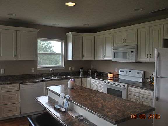 Large Kitchen with Island