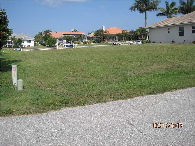 1st image of 525 Eleuthera Dr