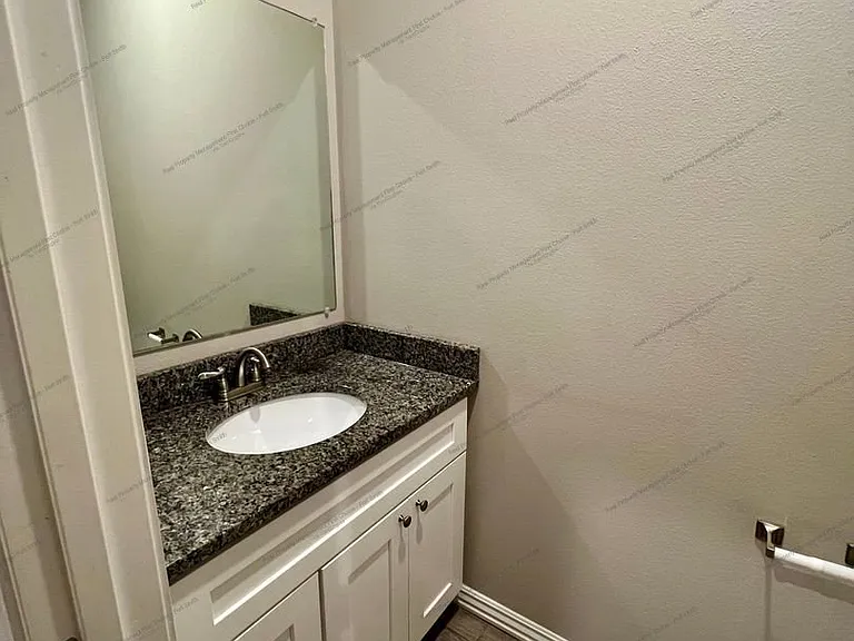 6809 Maribette Rd — Photo 10