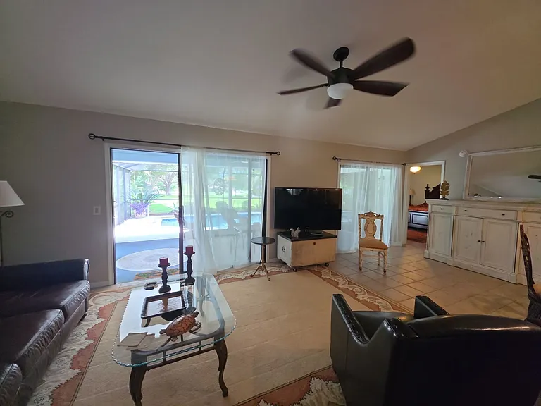 2319 N Hendry Point — Photo 3