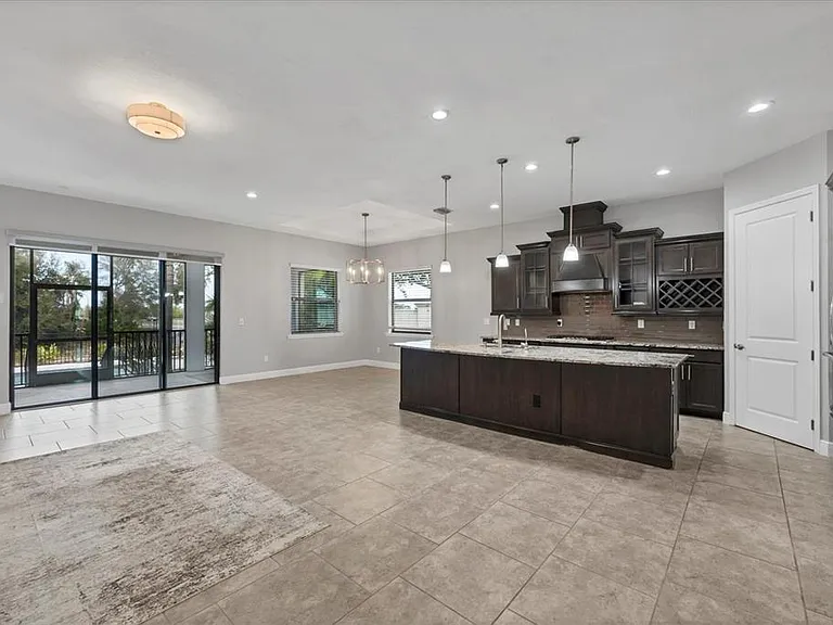 6104 Champions Row St — Photo 14