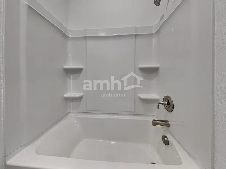 3217 Muscatine Ave — Photo 22