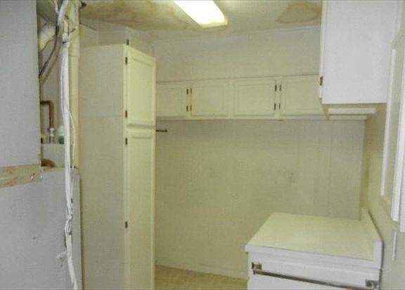 5th image of 10136 W 96th Ter APT D