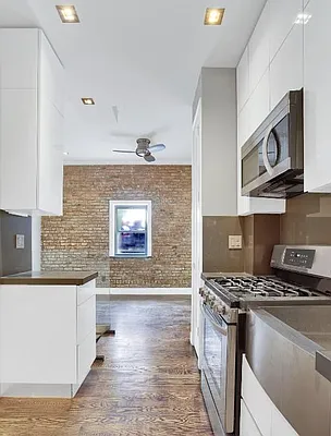 Rented by Avenues Real Estate | media 2